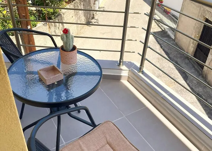 Vasilias House بيت للعطل Apollona